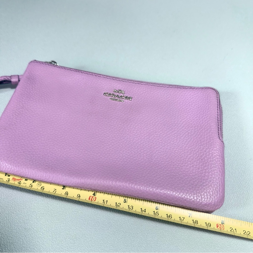 Coach Lavendar Pink Leather Zip Close Wristlet - Picture 11 of 14